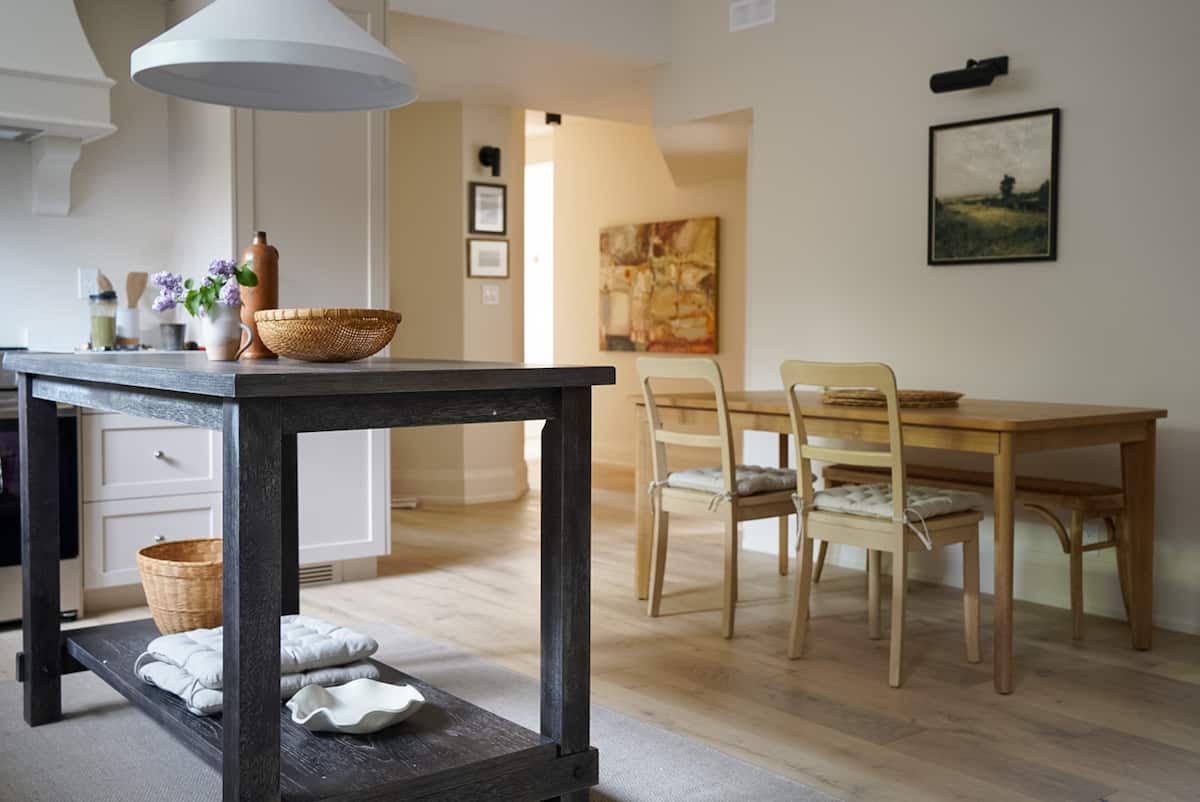 Dining area at The Alton Landing