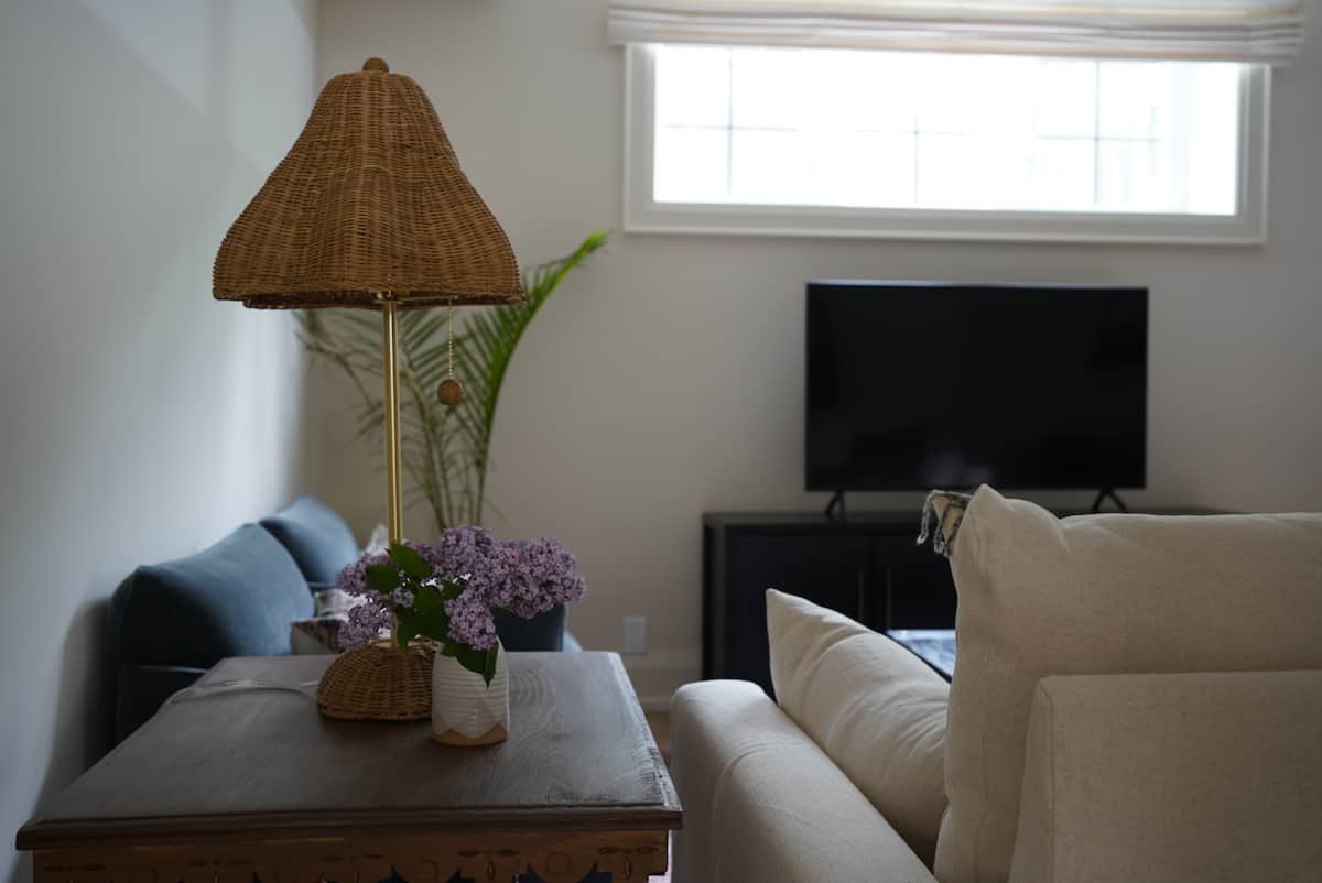 Living room at The Alton Landing